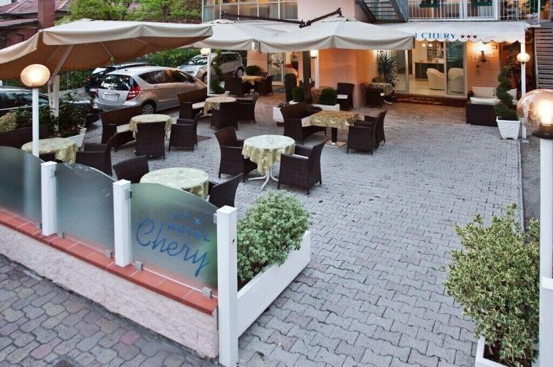 Hotel Chery Milano Marittima Exterior foto