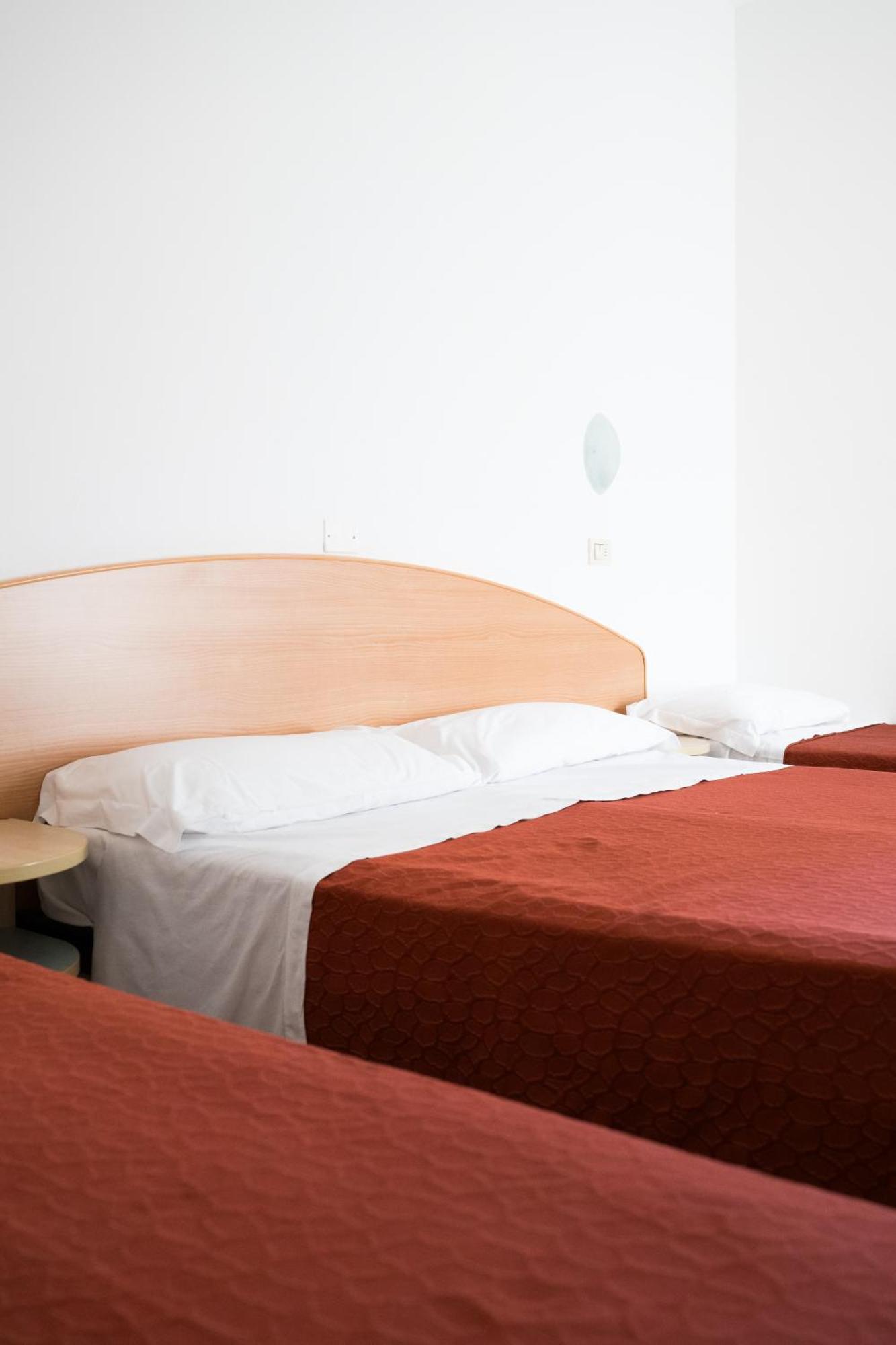 Hotel Chery Milano Marittima Exterior foto